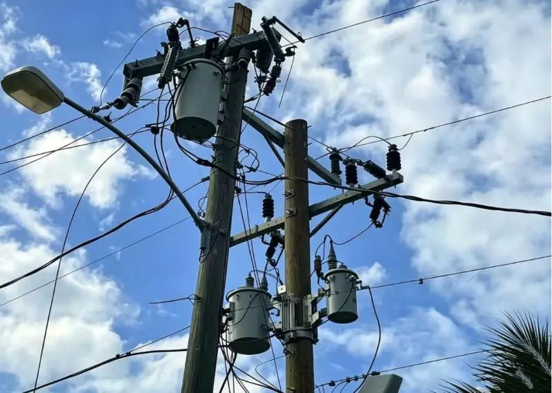 Projetos de transformadores montados em poste