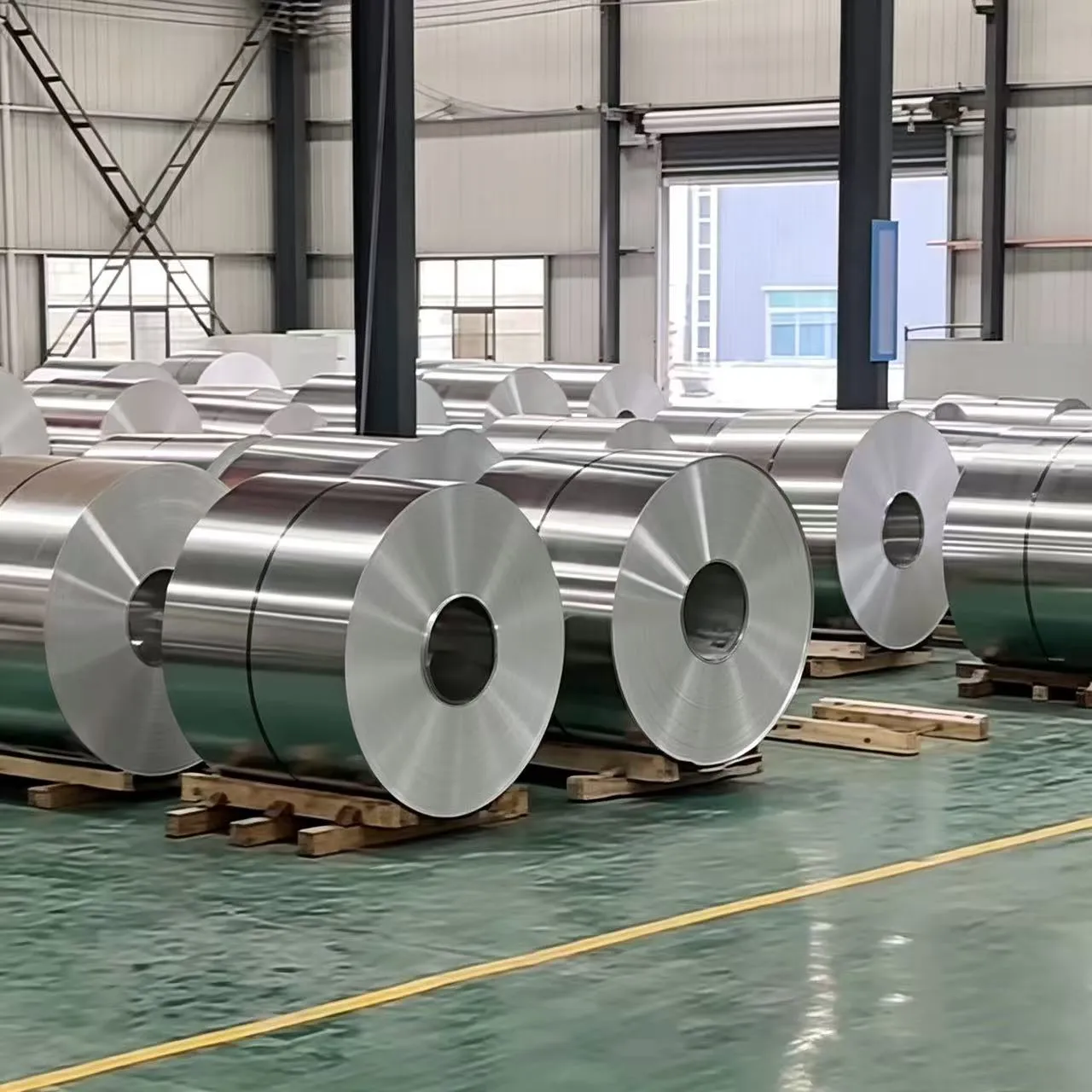 Bobina de a&ccedil;o sil&iacute;cio orientada a gr&atilde;os laminados a frio de baixa perda para equipamentos de energia